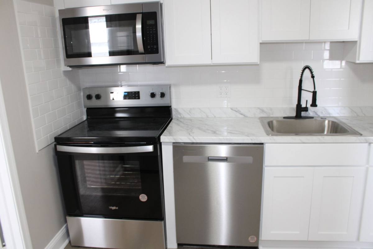 Apartment for rent at 1533 Baltimore Ave, Folcroft, PA 19032