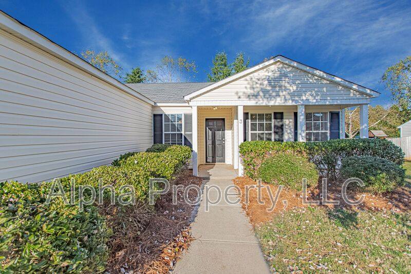 House for rent at 3 Glassglenn Dr, Simpsonville, SC 29681