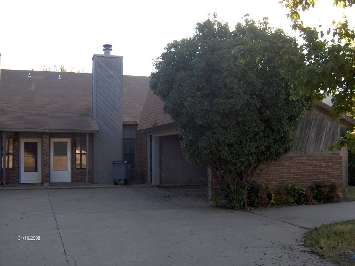 Townhouse for rent at 2905 NE Tortoise C, Lawton, OK 73507