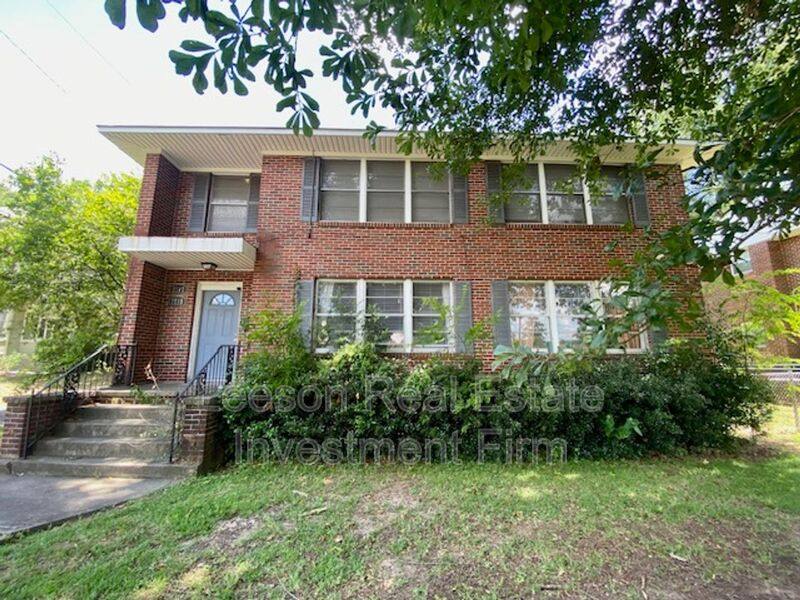 House for rent at 2717 Fairfield Ave 2719, Shreveport, LA 71104