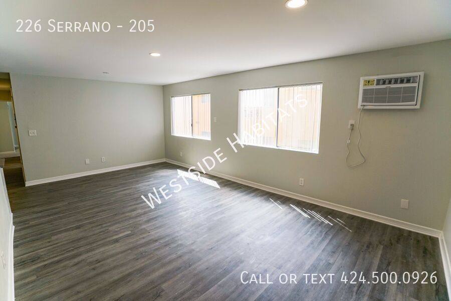 Apartment for rent at 226 Serrano #207, Los Angeles, CA 90004