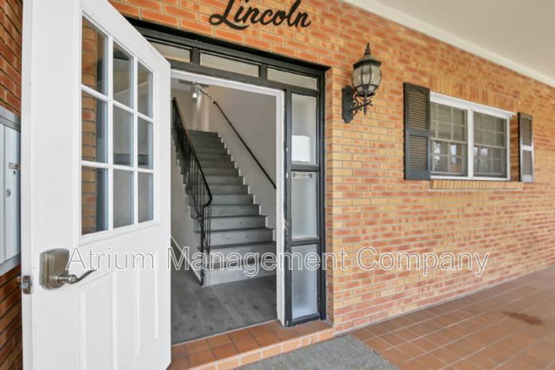 Apartment for rent at 608 S Lincoln Ave #4, Tampa, FL 33609