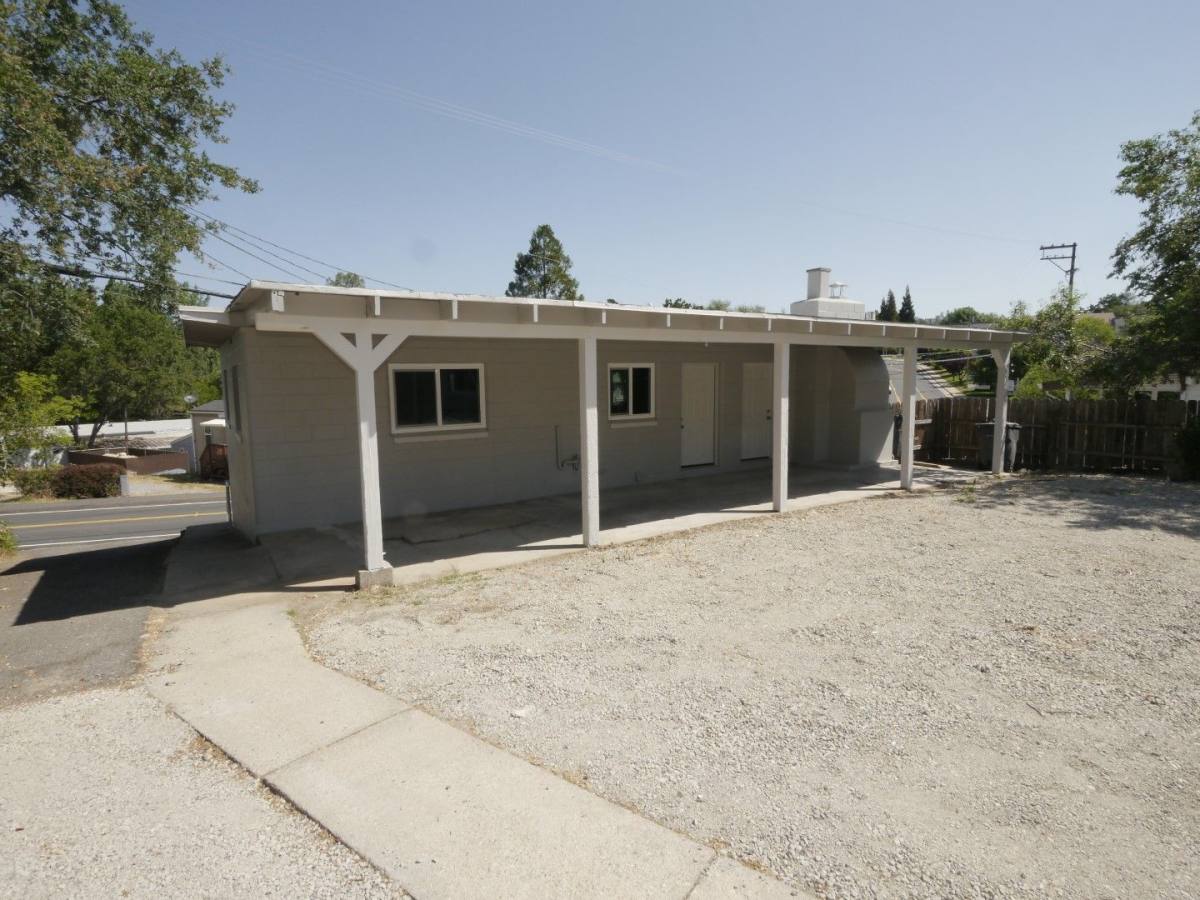 Apartment for rent at 606 Mountain Ranch Rd, San Andreas, CA 95249