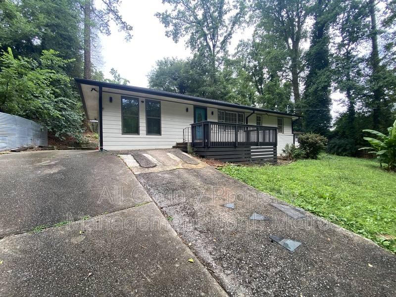 House for rent at 105 Paris Lane, Marietta, GA 30066