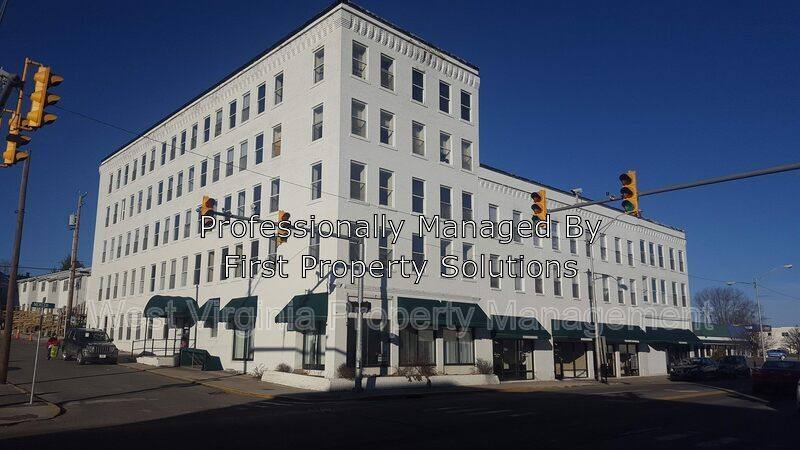 Apartment for rent at 104 N8th St #208, Princeton, WV 24740
