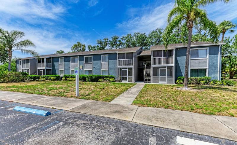 Condo for rent at 5400 26th St W, Bradenton, FL 34207