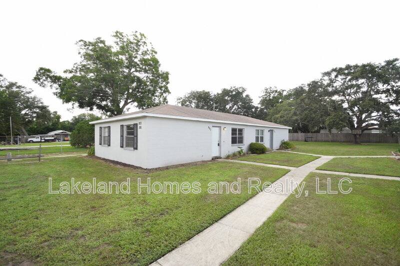 Apartment for rent at 891 School House Rd, Lakeland, FL 33813
