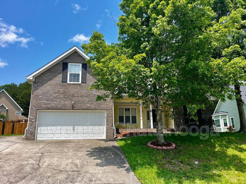 House for rent at 5775 Crooked Creek Dr, Ooltewah, TN 37363