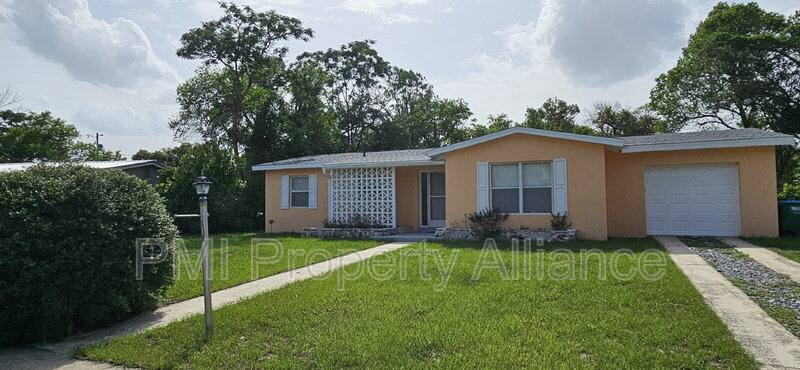 House for rent at 616 N Hartley Circle, Deltona, FL 32725