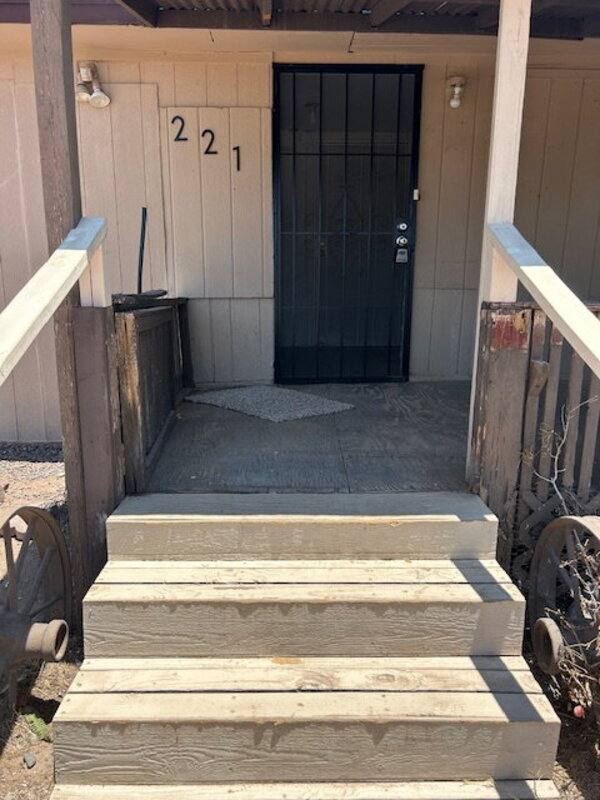 House for rent at 221 S Dakota St, Chandler, AZ 85225