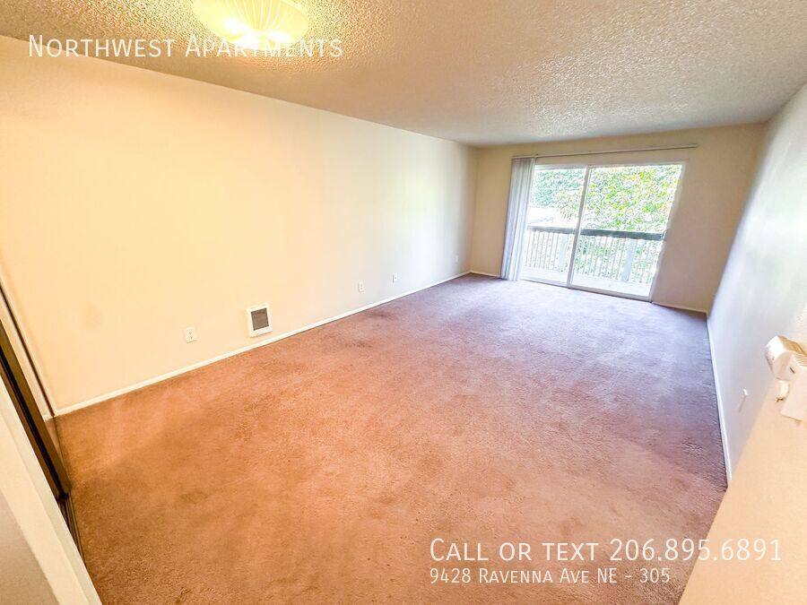 Apartment for rent at 9428 Ravenna Ave NE #305, Seattle, WA 98115
