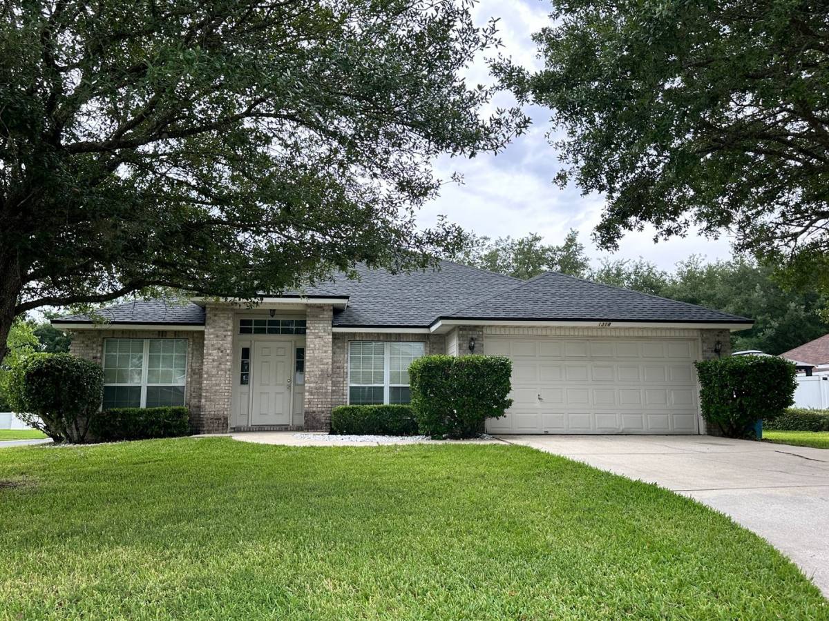 House for rent at 1318 Yellow Jacket Court, Jacksonville, FL 32218
