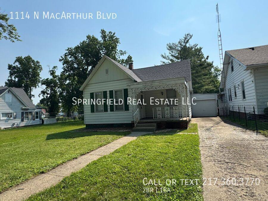 House for rent at 1114 N Macarthur Blvd, Springfield, IL 62702