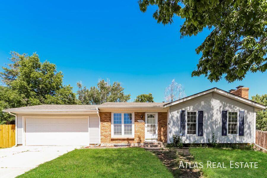 House for rent at 2421 S Lewiston St, Aurora, CO 80013