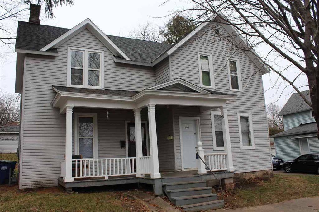 Apartment for rent at 204 S 6th Ave, Wausau, WI 54401