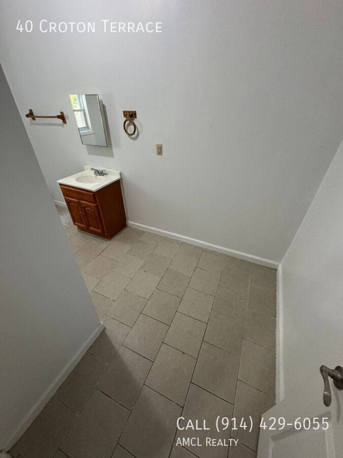 Apartment for rent at 40 Croton Terrace, Yonkers, NY 10701