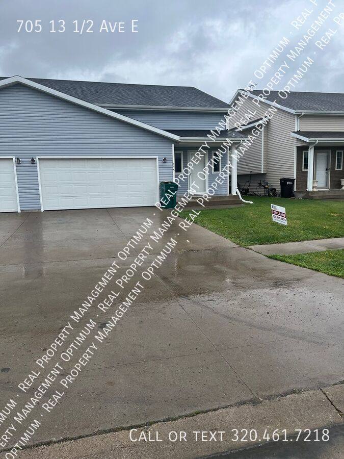 House for rent at 705 13 1 2 Ave E, West Fargo, ND 58078