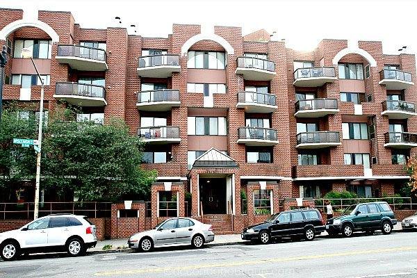 Condo for rent at 2320 Wisconsin Ave NW 204, Washington, DC 20007