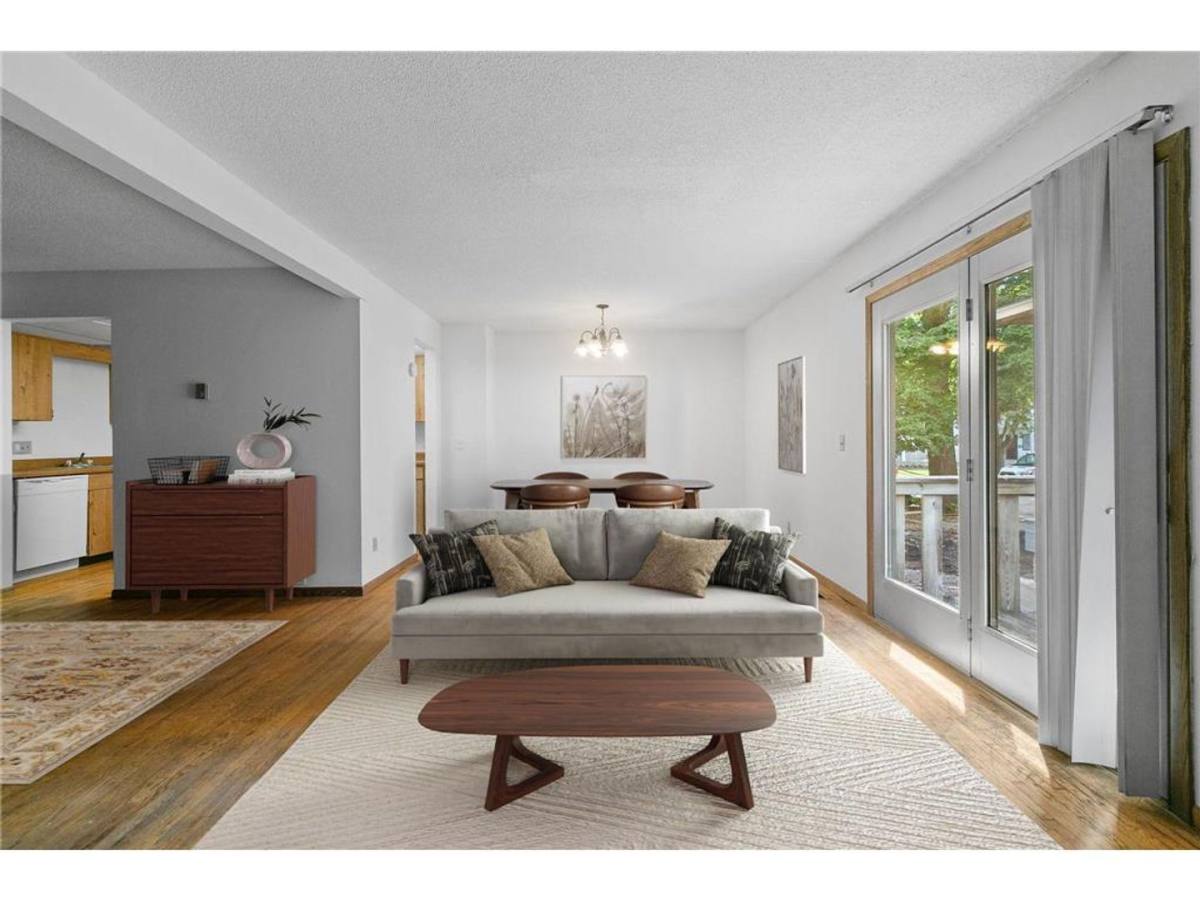 Townhouse for rent at 941-951 17th Ave SE, Minneapolis, MN 55414