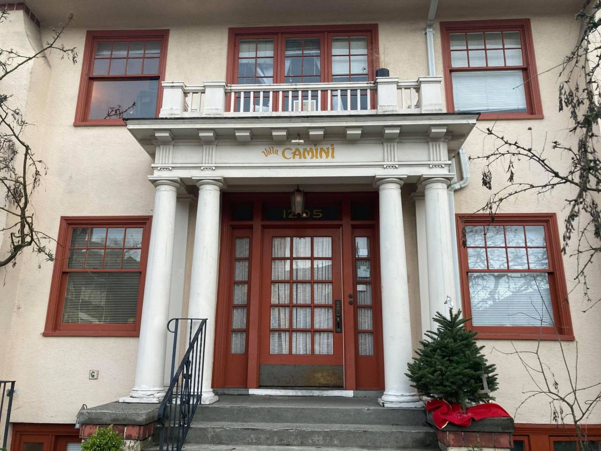 Apartment for rent at 1205 NE 42nd St, Seattle, WA 98105