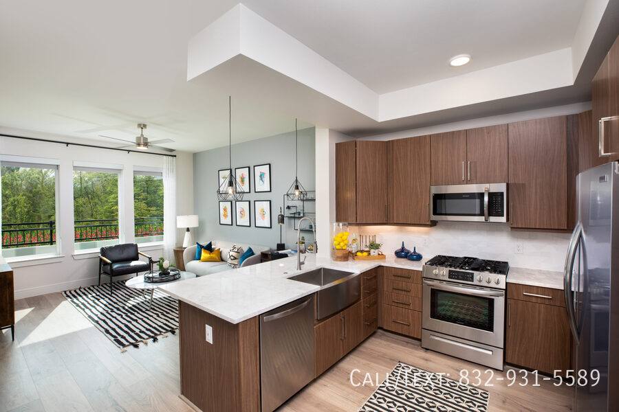 Apartment for rent at 701 Cohn St #AM2, Houston, TX 77007