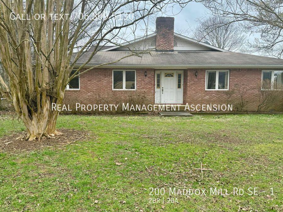 Apartment for rent at 200 Maddox Mill Rd SE #1, Dalton, GA 30721