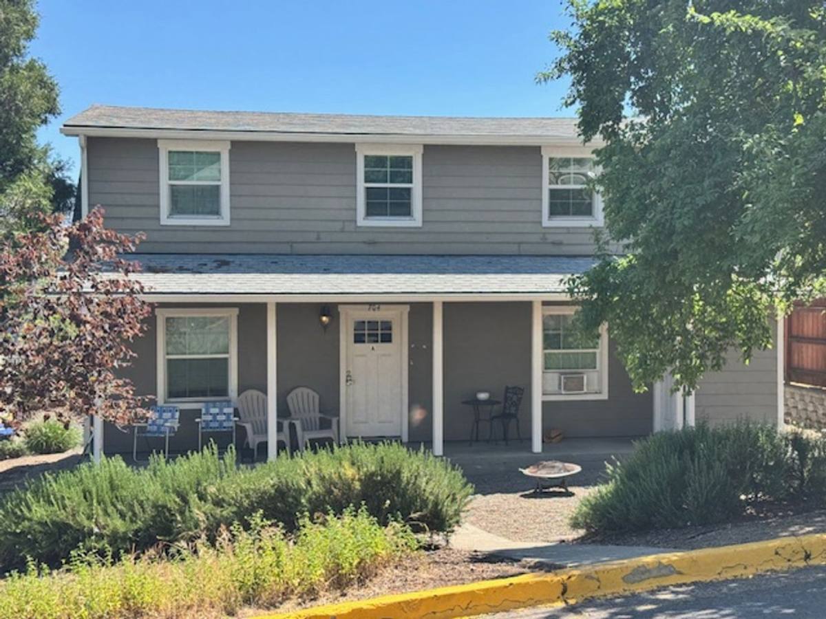 Apartment for rent at 704 Indiana St, Ashland, OR 97520