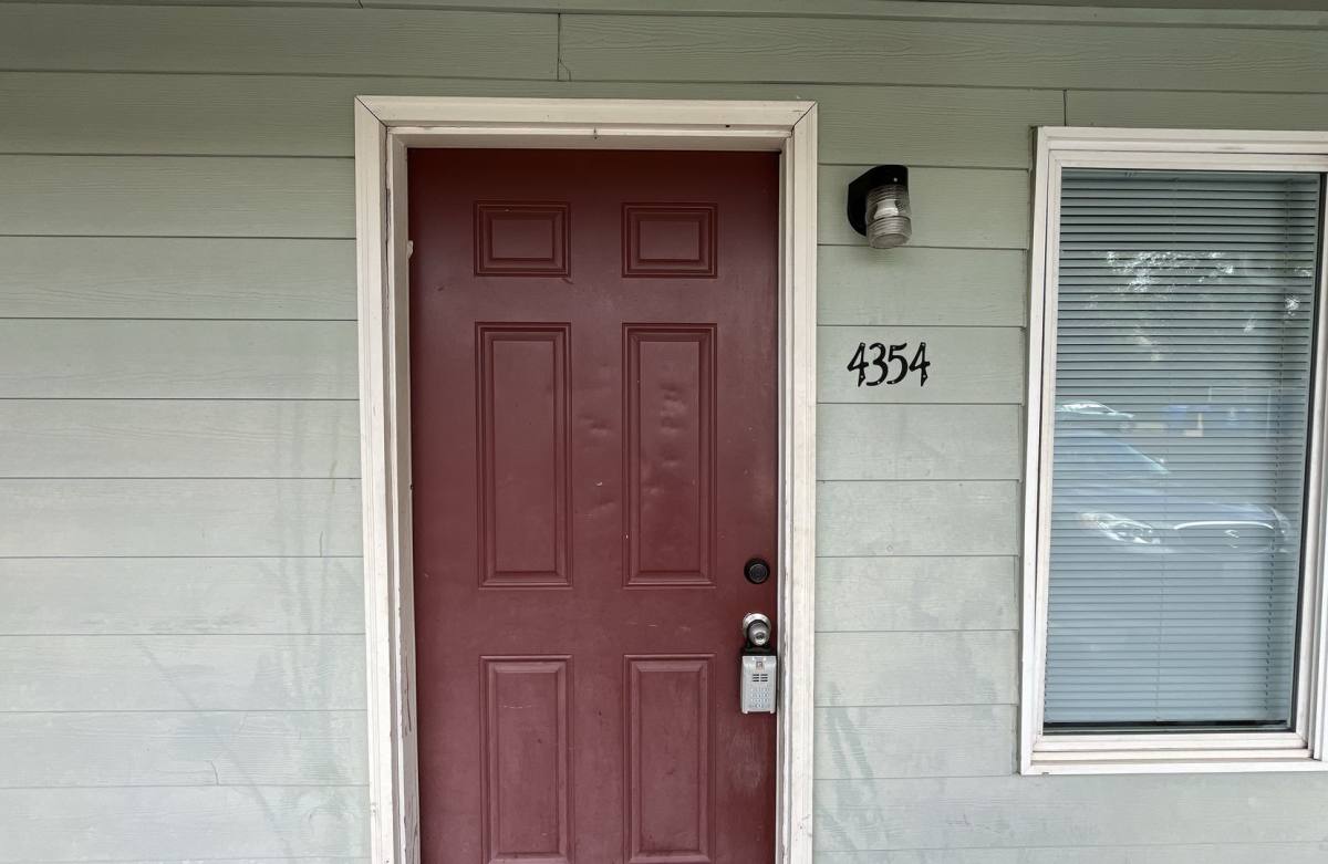 Apartment for rent at 4352 10th Court SE, Salem, OR 97302