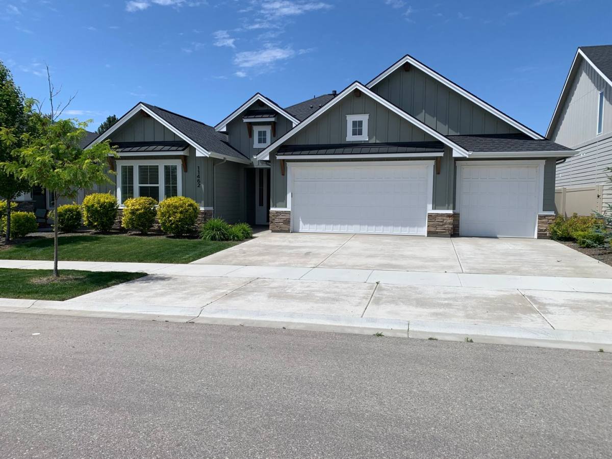 House for rent at 11462 W Heliopsis Dr, Star, ID 83669