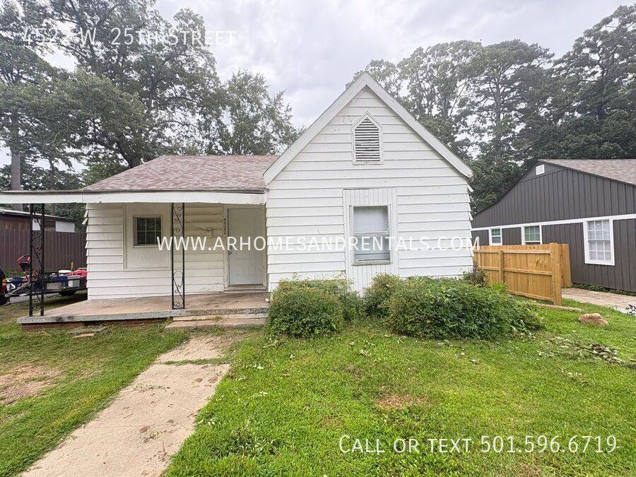 House for rent at 4522 W 25th St, Little Rock, AR 72204
