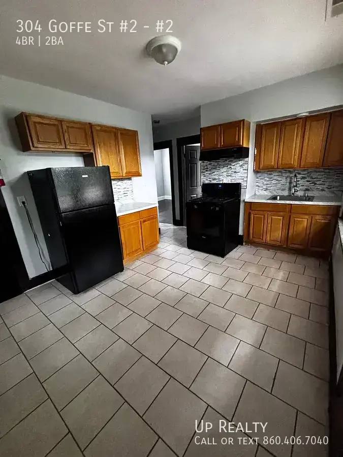 House for rent at 304 Goffe St #2, New Haven, CT 06511