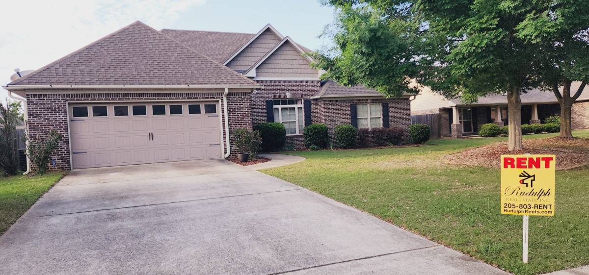 House for rent at 1114 Silver Creek Lane, Alabaster, AL 35007