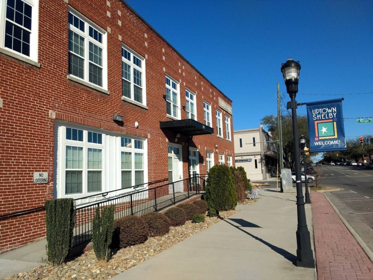 Condo for rent at 200 W Warren St, Shelby, NC 28150