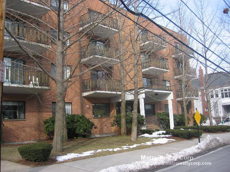 Apartment for rent at 30 Fuller St #104, Brookline, MA 02446