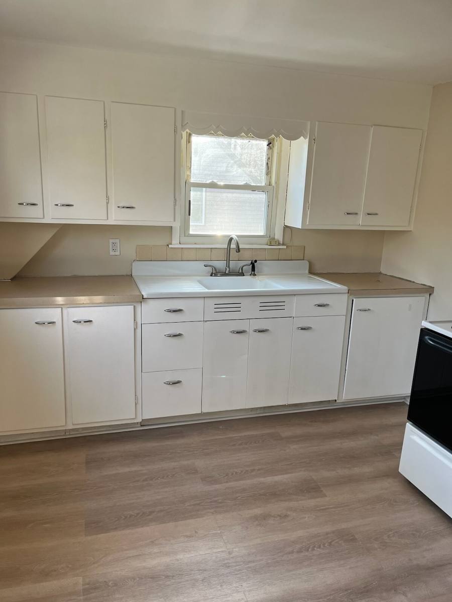Apartment for rent at 29-31 Rockrimmon Rd #2R, Worcester, MA 01602