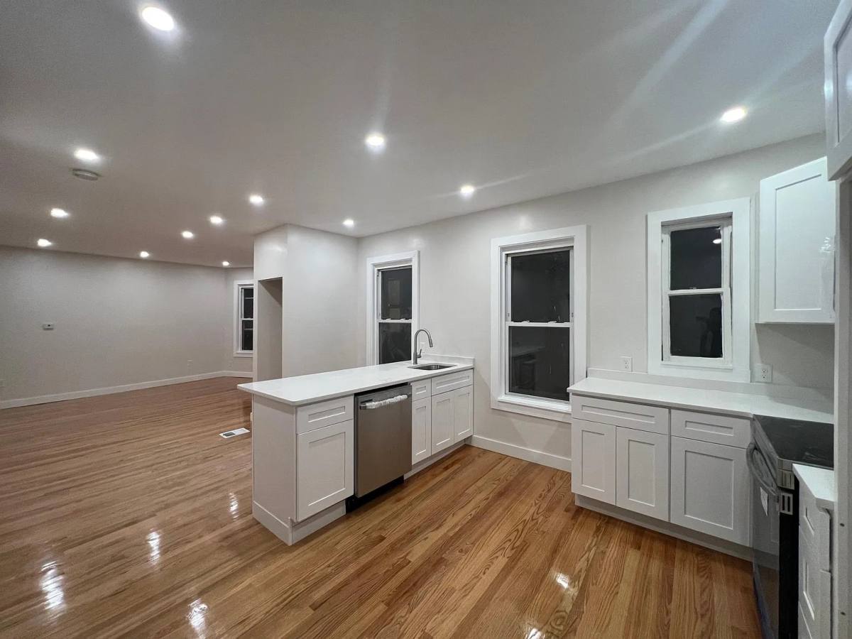 Apartment for rent at 69 School St #3, Everett, MA 02149