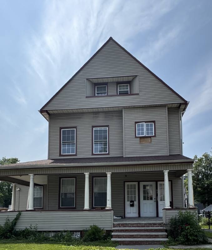 Apartment for rent at 63 Hawthorne Ave #2, East Orange, NJ 07018