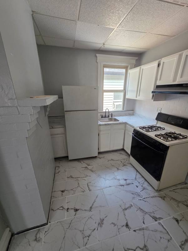 Apartment for rent at 96 Cummings St, Irvington, NJ 07111