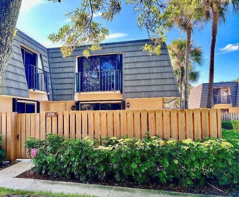 Townhouse for rent at 2719 27th Way, West Palm Beach, FL 33407