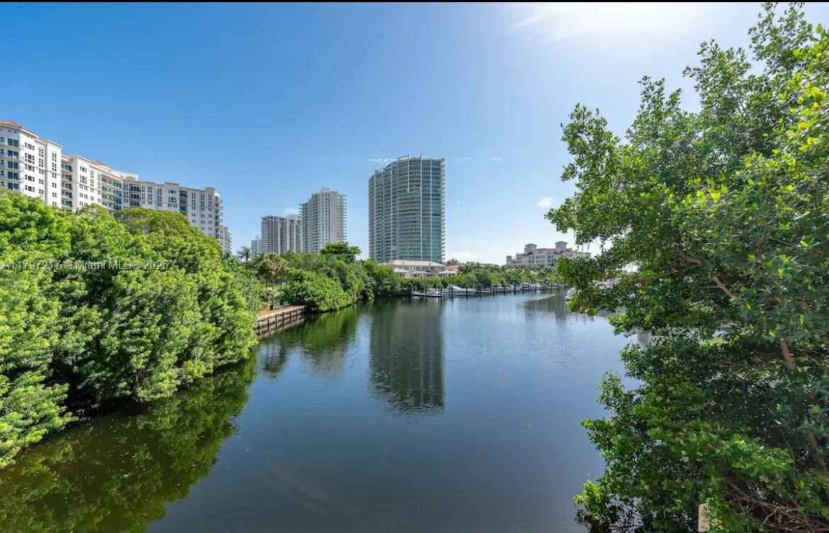 Apartment for rent at 19999 E Country Club Dr #1202, Miami, FL 33180