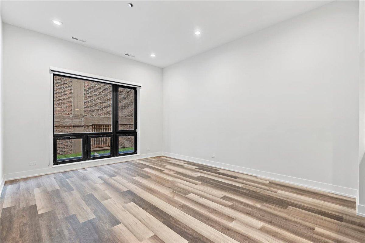 Apartment for rent at 2317 N Clark #205, Chicago, IL 60614