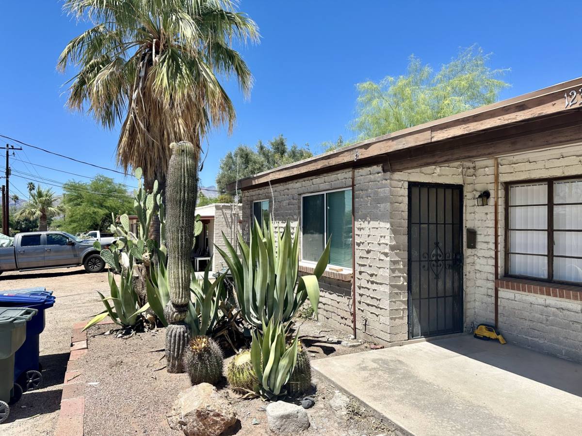 Apartment for rent at 1234 N Dodge Blvd, Tucson, AZ 85716