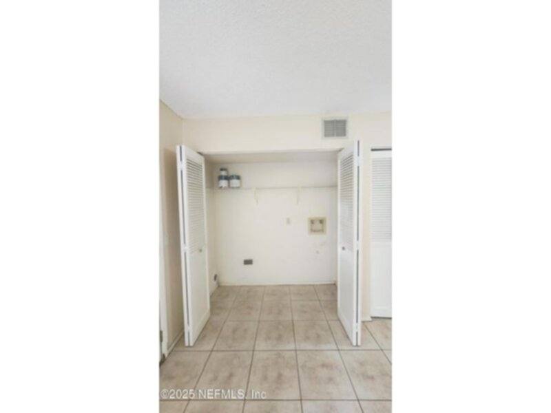 Townhouse for rent at 9411 Genna Trace Trail, Jacksonville, FL 32257