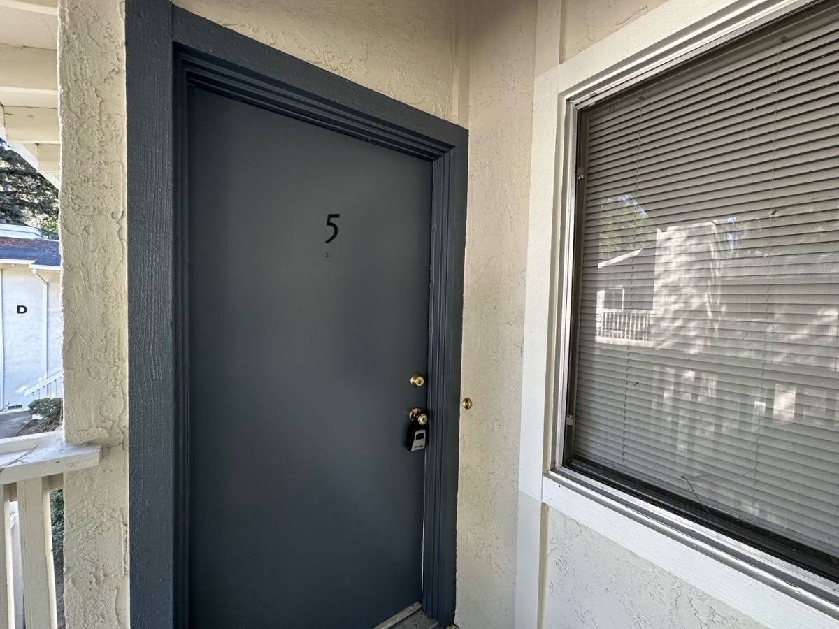 Apartment for rent at 2800 Dover Ave, Fairfield, CA 94533