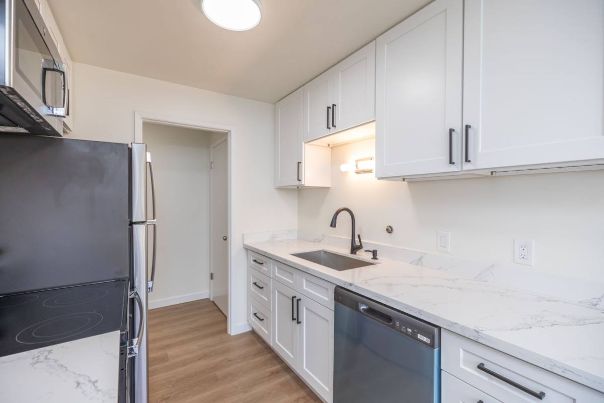 Apartment for rent at 12556 15th Ave NE, Seattle, WA 98125