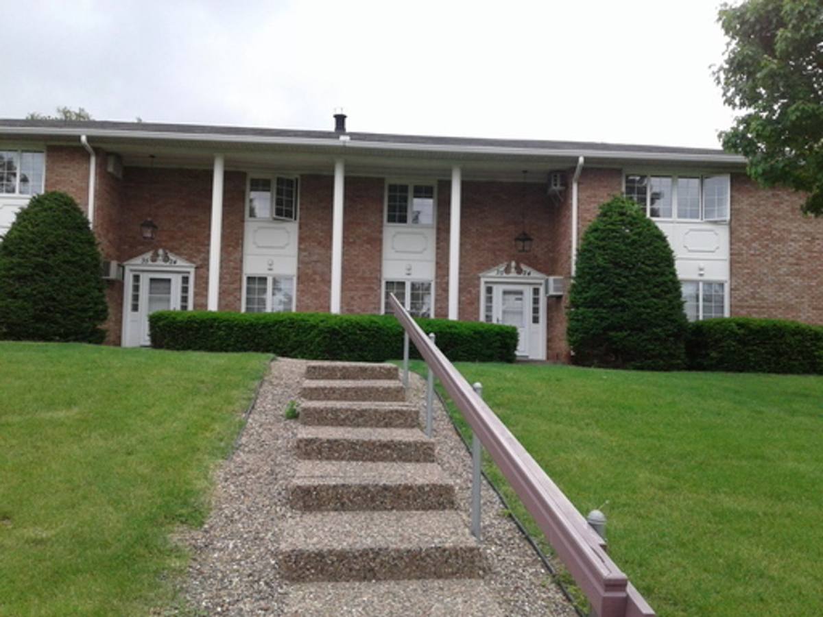 Apartment for rent at 3524 60th St, Moline, IL 61265
