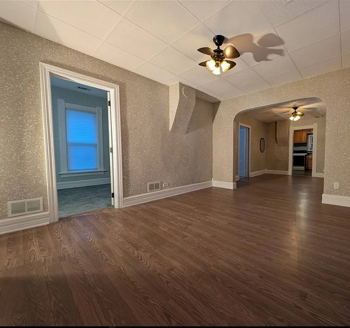 House for rent at 1580 Wayne St, Toledo, OH 43609