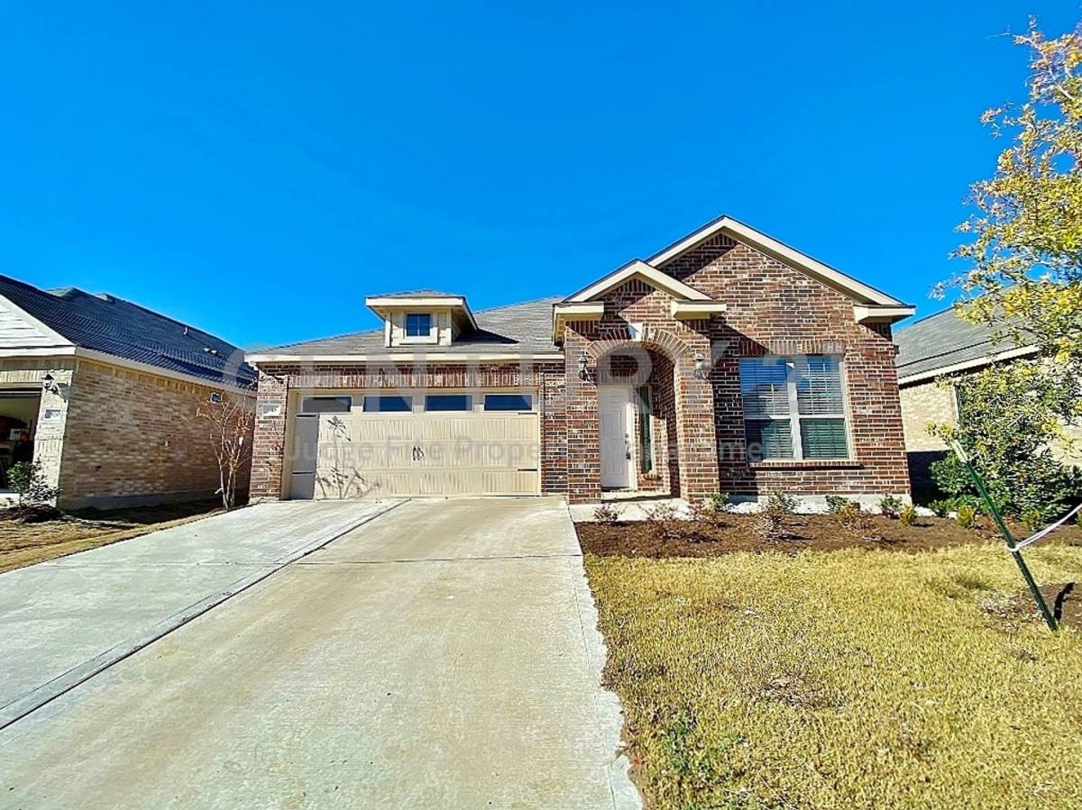 House for rent at 918 Primrose Dr, Sanger, TX 76266