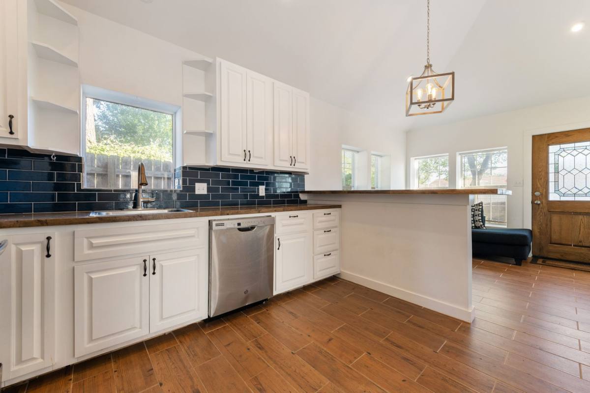 House for rent at 2318 Santa Rosa St, Austin, TX 78702
