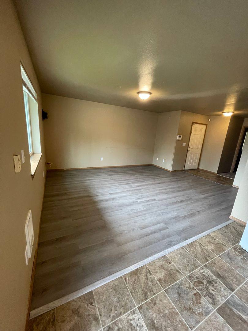 Apartment for rent at 10833 & 10835 SE, Kent, WA 98031